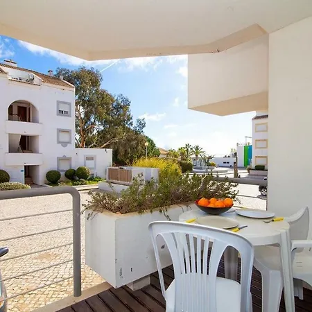 Excellent Golden Appartement